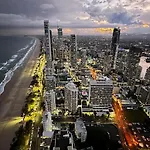 Meriton 3 Bedroom Ocean City Views Parking